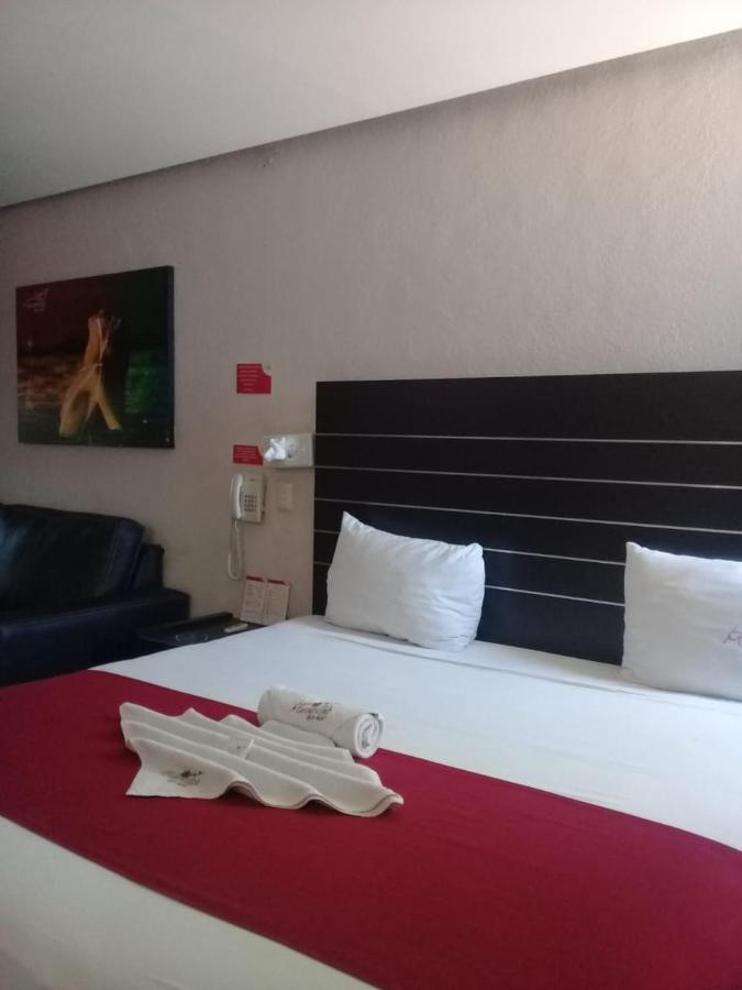 Auto Hotel Las Maravillas Santa Cruz Xoxocotlan Ngoại thất bức ảnh