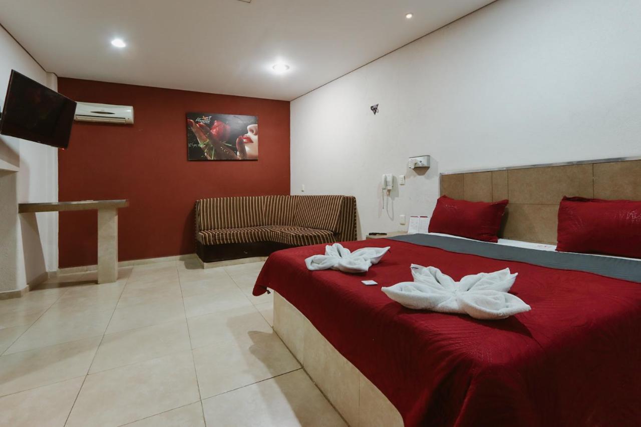 Auto Hotel Las Maravillas Santa Cruz Xoxocotlan Ngoại thất bức ảnh