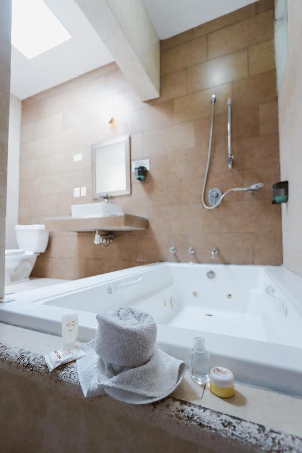 Auto Hotel Las Maravillas Santa Cruz Xoxocotlan Ngoại thất bức ảnh